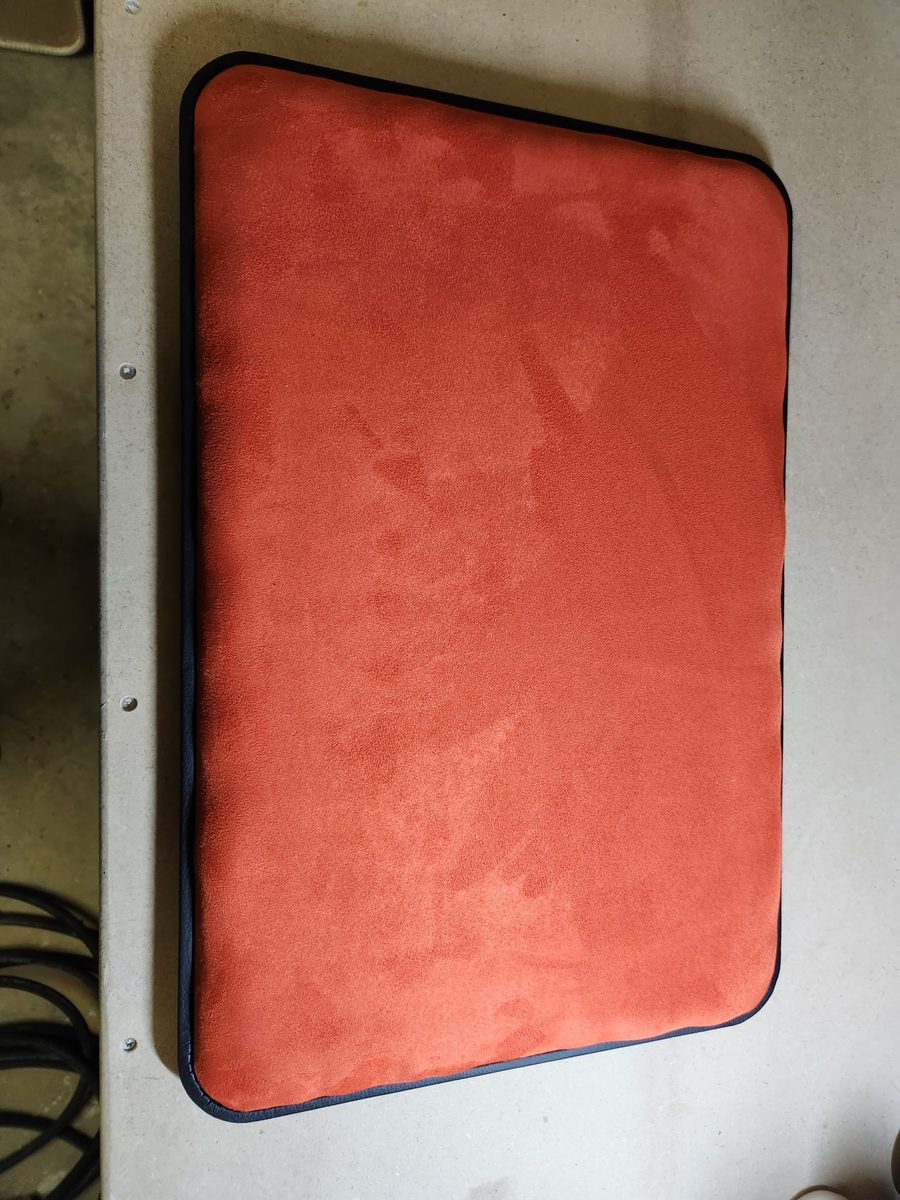 Terracotta suede close-up mat