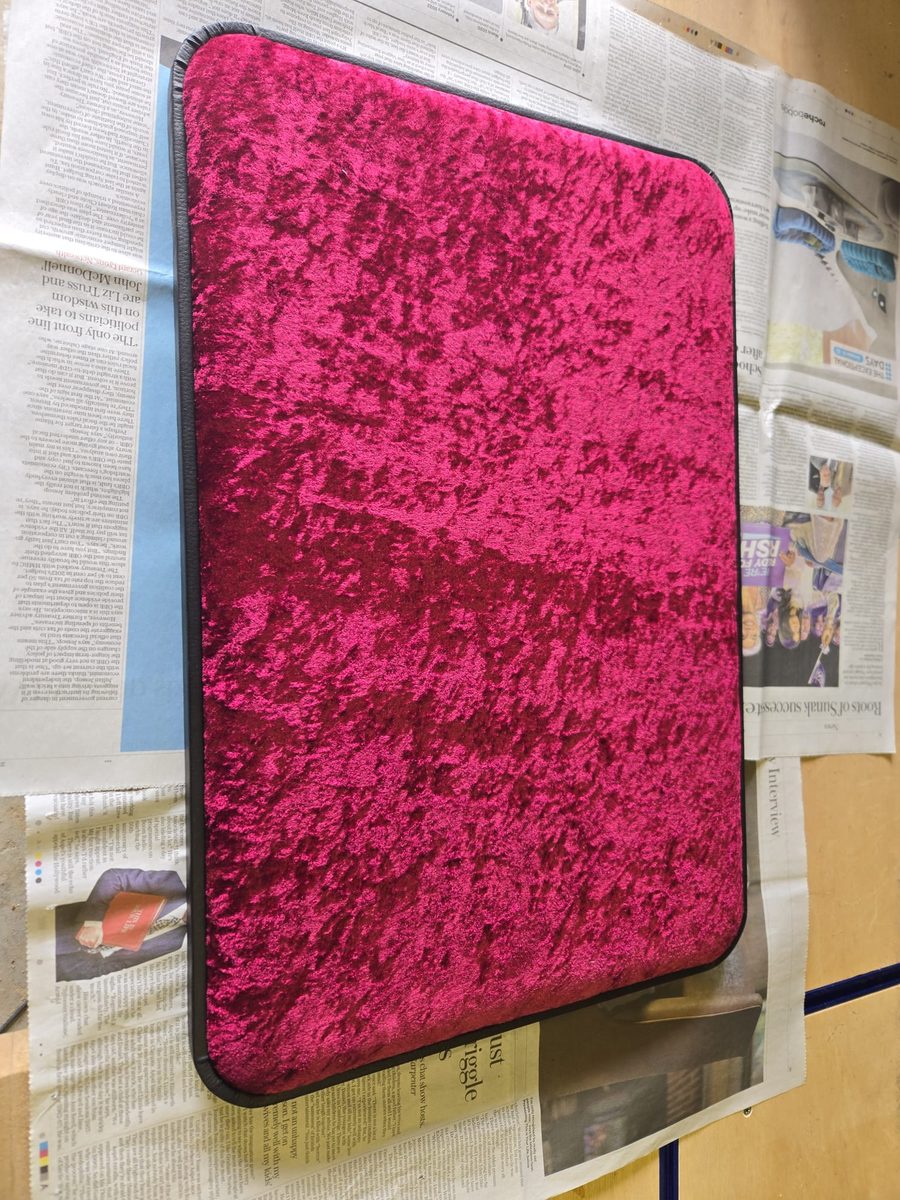 Hot pink crushed velvet mat
